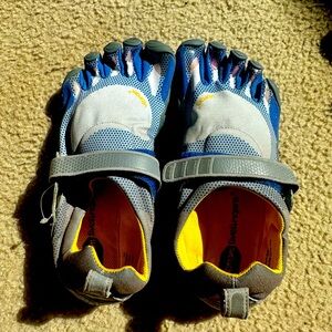 Vibram Fivefingers shoes